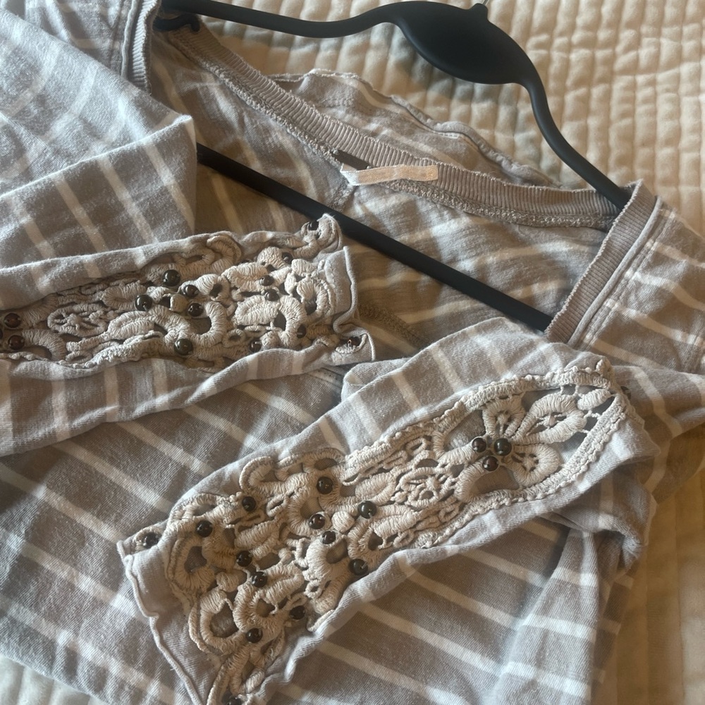 Free people top Guc